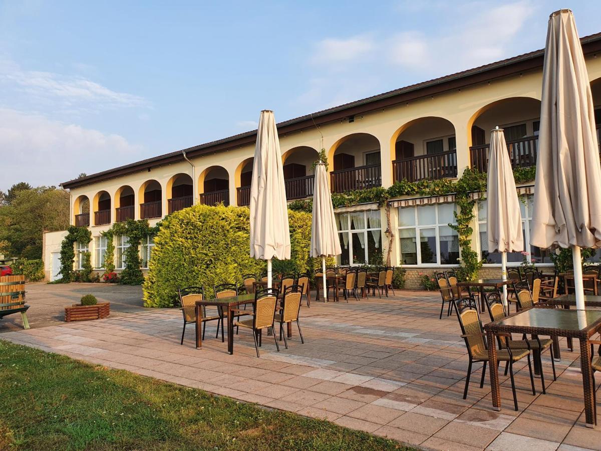 Hotel Rebschule Freyburg Exteriér fotografie